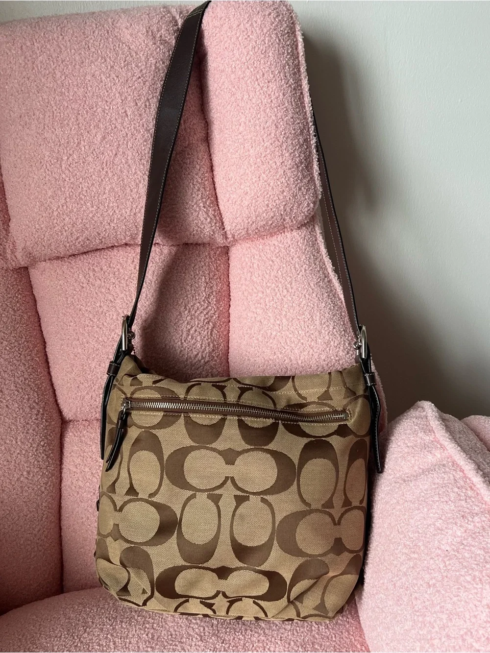 Coach Signature Hobo Shoulder / Crossbody Bag